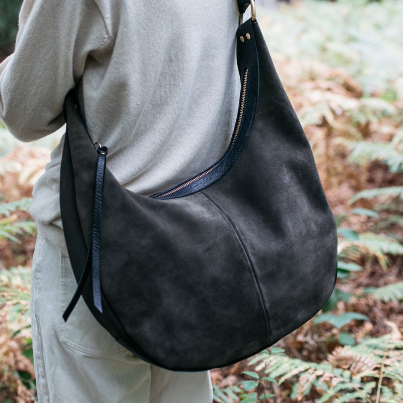 Beau Crescent Limited Edition moss + black