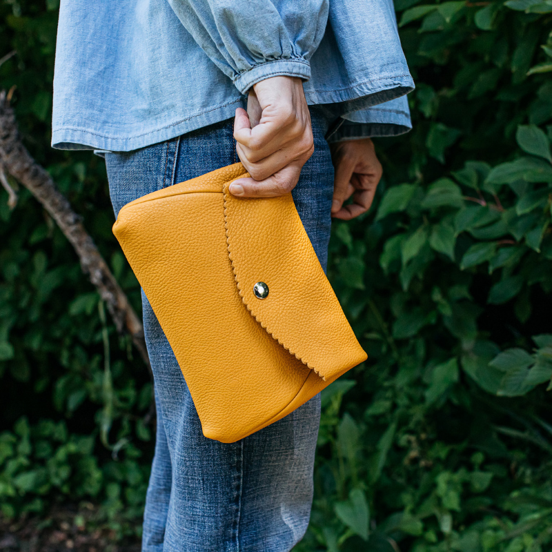 outlet - AVA TRAVEL golden yellow