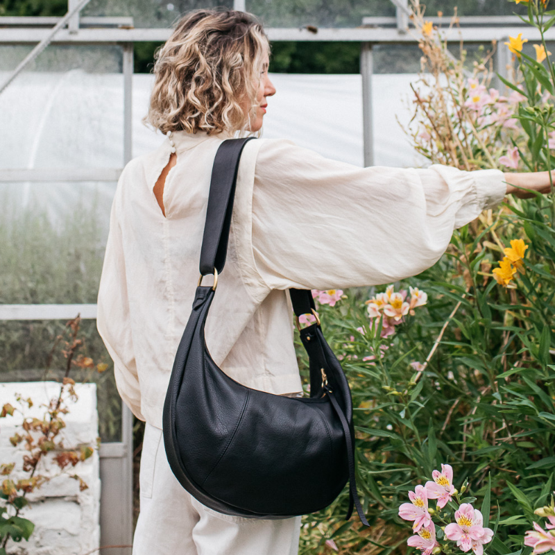 Luna crescent bag