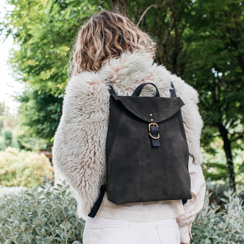 PEARL moss suede