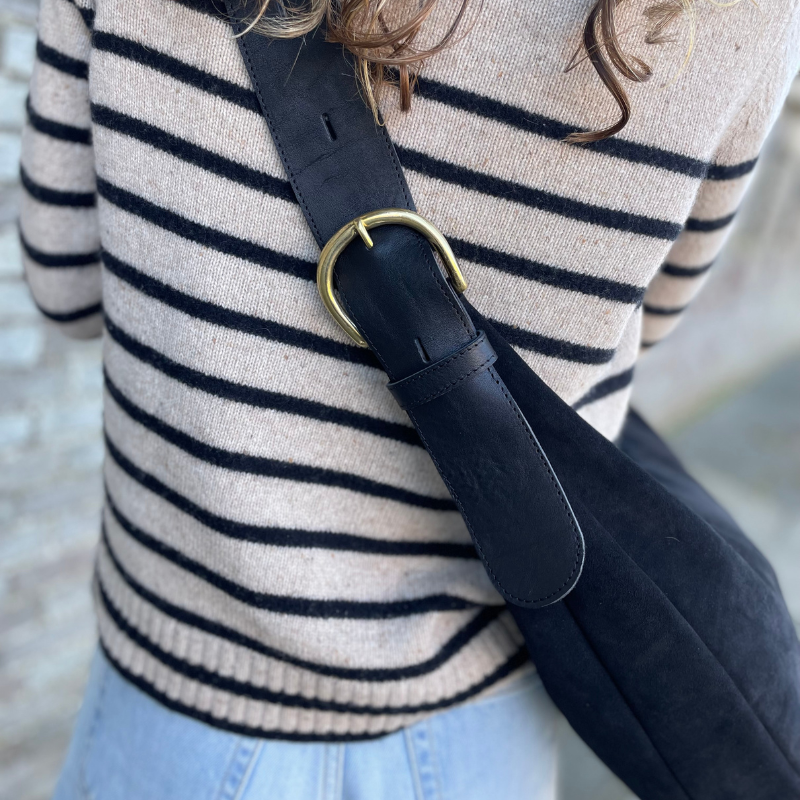 Beau Crescent Limited Edition black