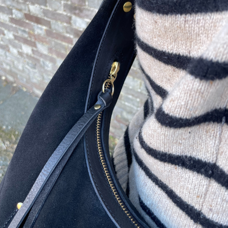 Beau Crescent Limited Edition black