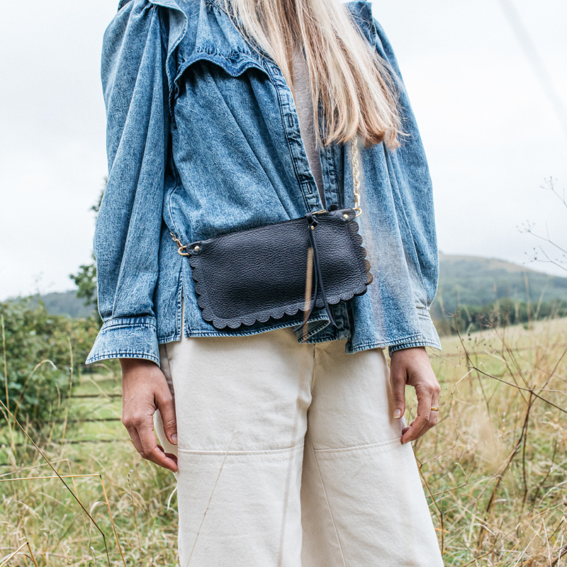 Carey scallop chain purse