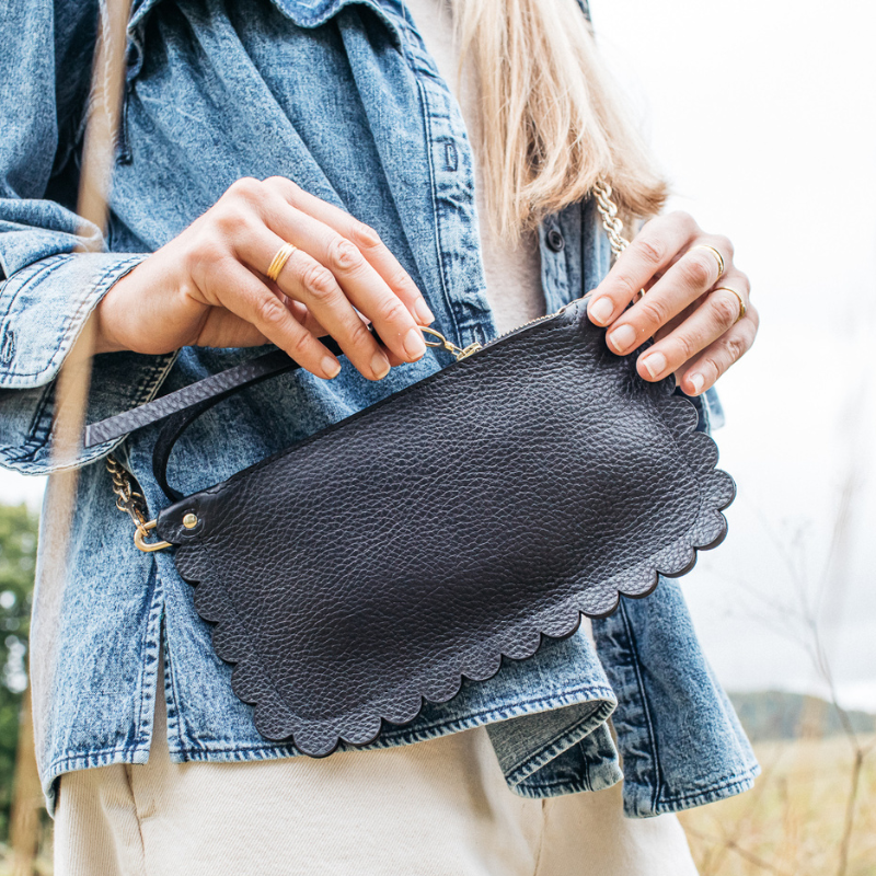 Carey scallop chain purse