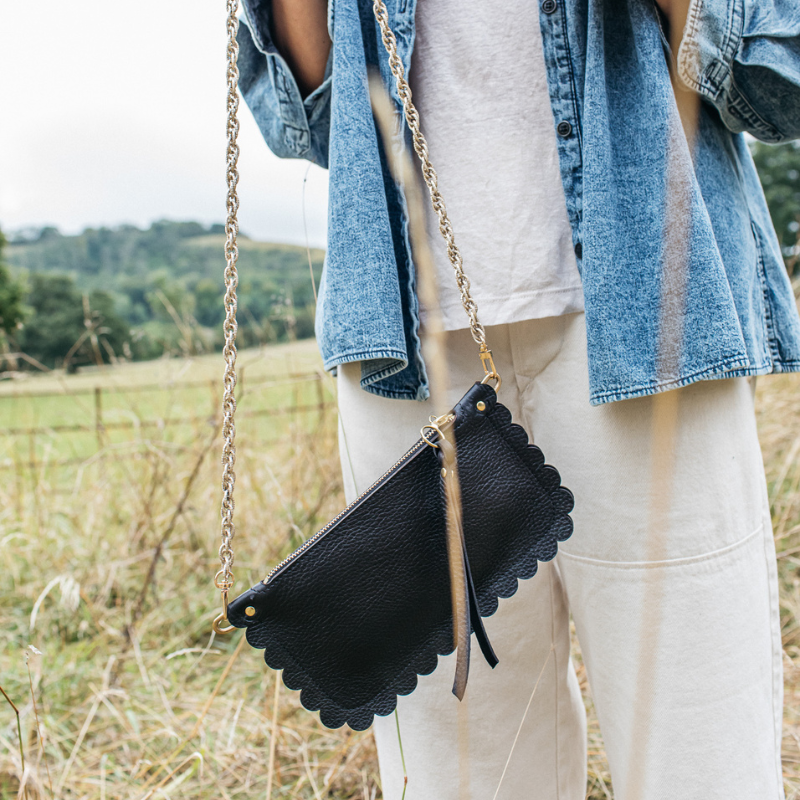 Carey scallop chain purse