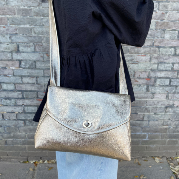 CELINE Soft Gold