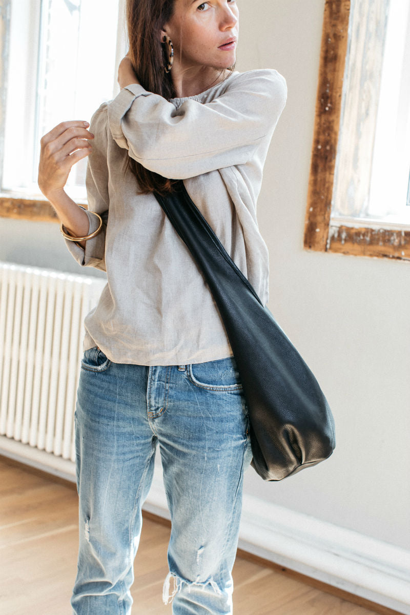 Outlet -  HALLY black